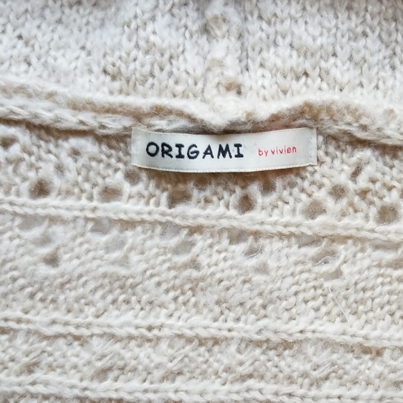 Origami by Vivian Cream Knit Hooded Shawl - Picture 4 of 6